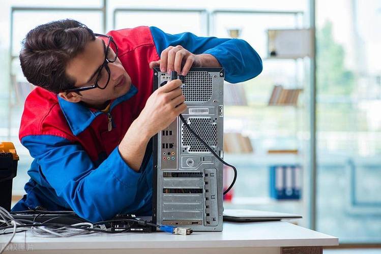 計(jì)算機(jī)維修工職業(yè)技能鑒定 報(bào)考指南、作用與政策要求